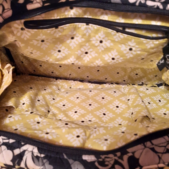 Vera Bradley purse - Picture 3 of 5